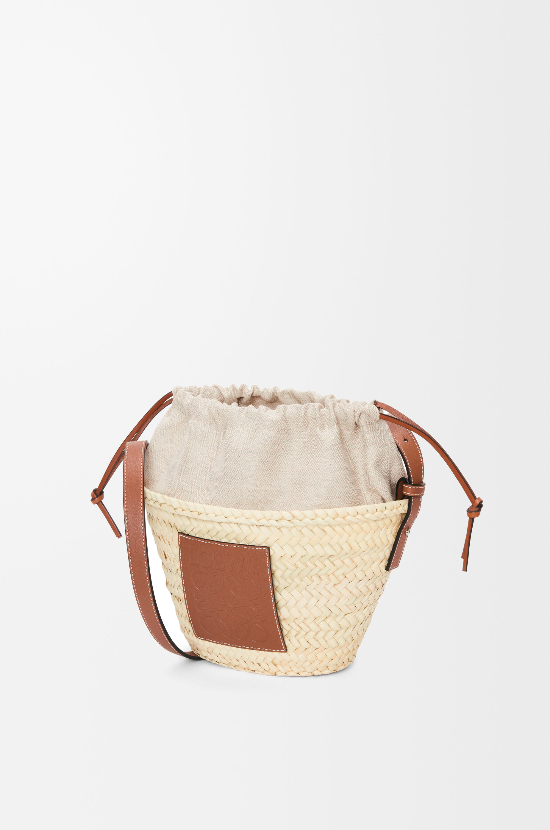 LOEWE Drawstring bucket in palm leaf and calfskin Natural/Tan