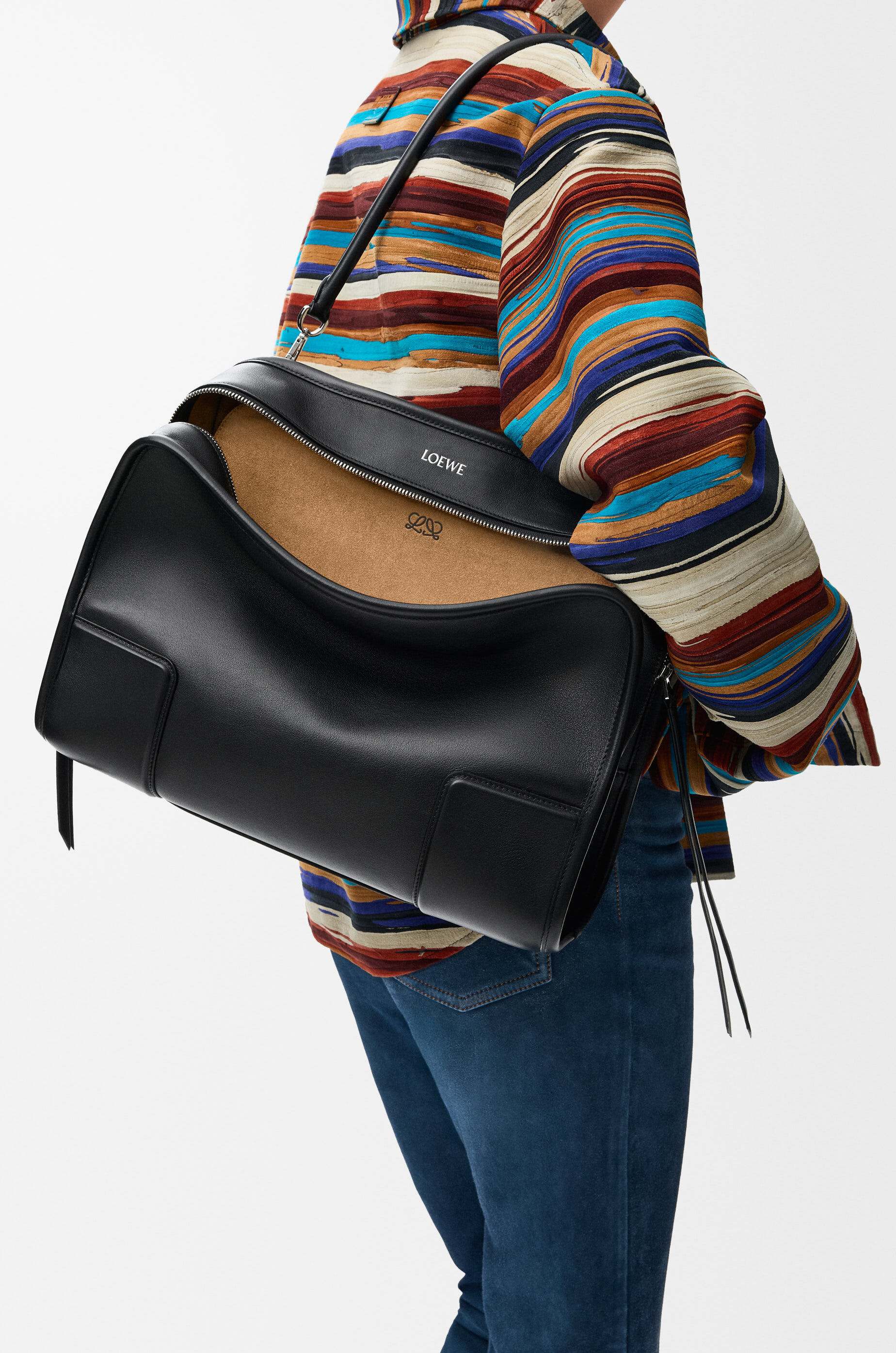 LOEWE Large Amazona 180 bag in soft calfskin Black