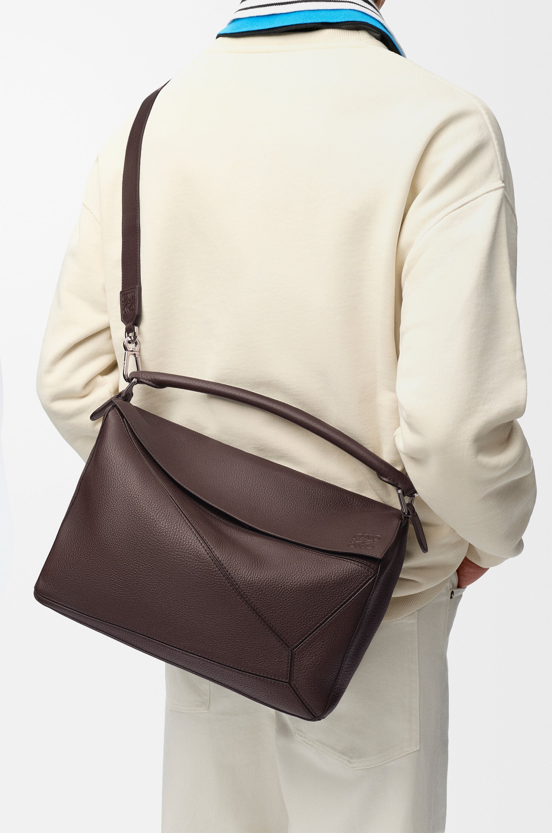 LOEWE Large Puzzle bag in supple grained calfskin Chocolate