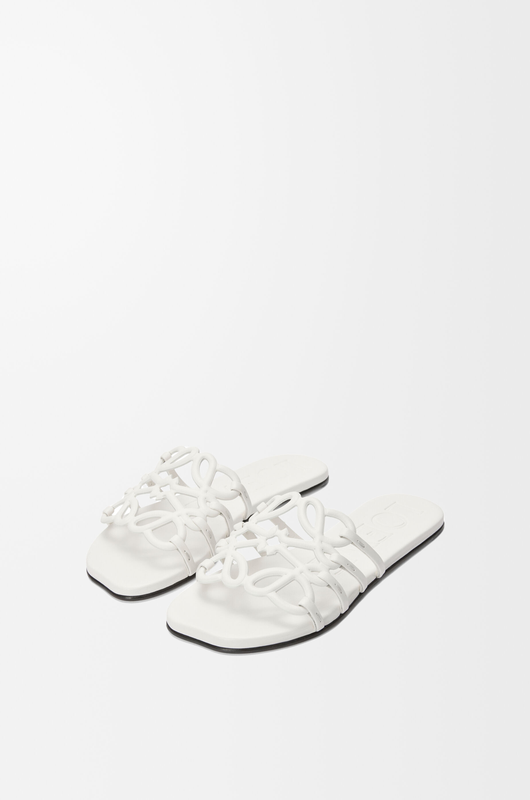 LOEWE Petal Anagram slide in soft calfskin Anthurium White
