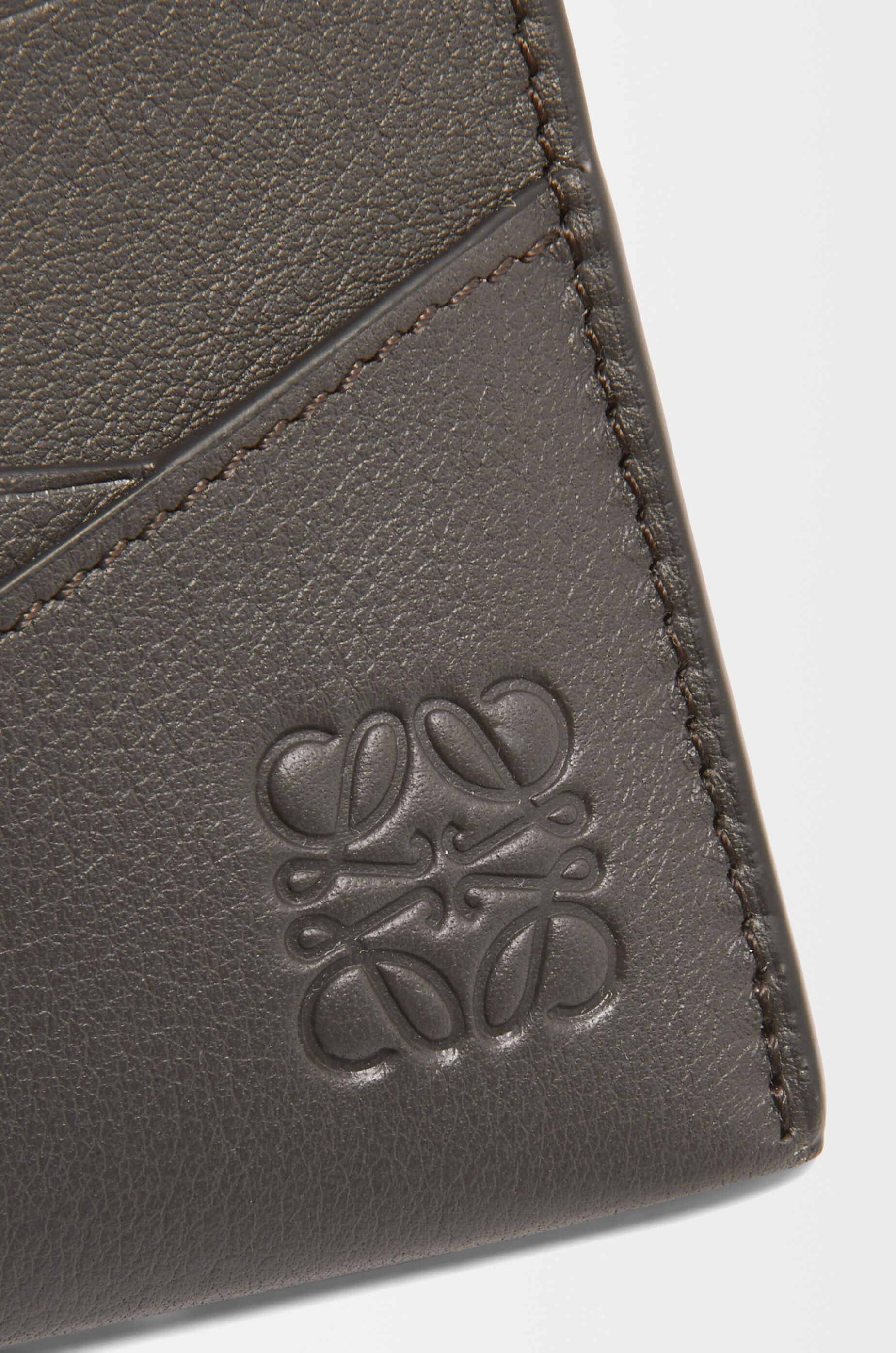 LOEWE Puzzle plain cardholder in classic calfskin Dark Grey