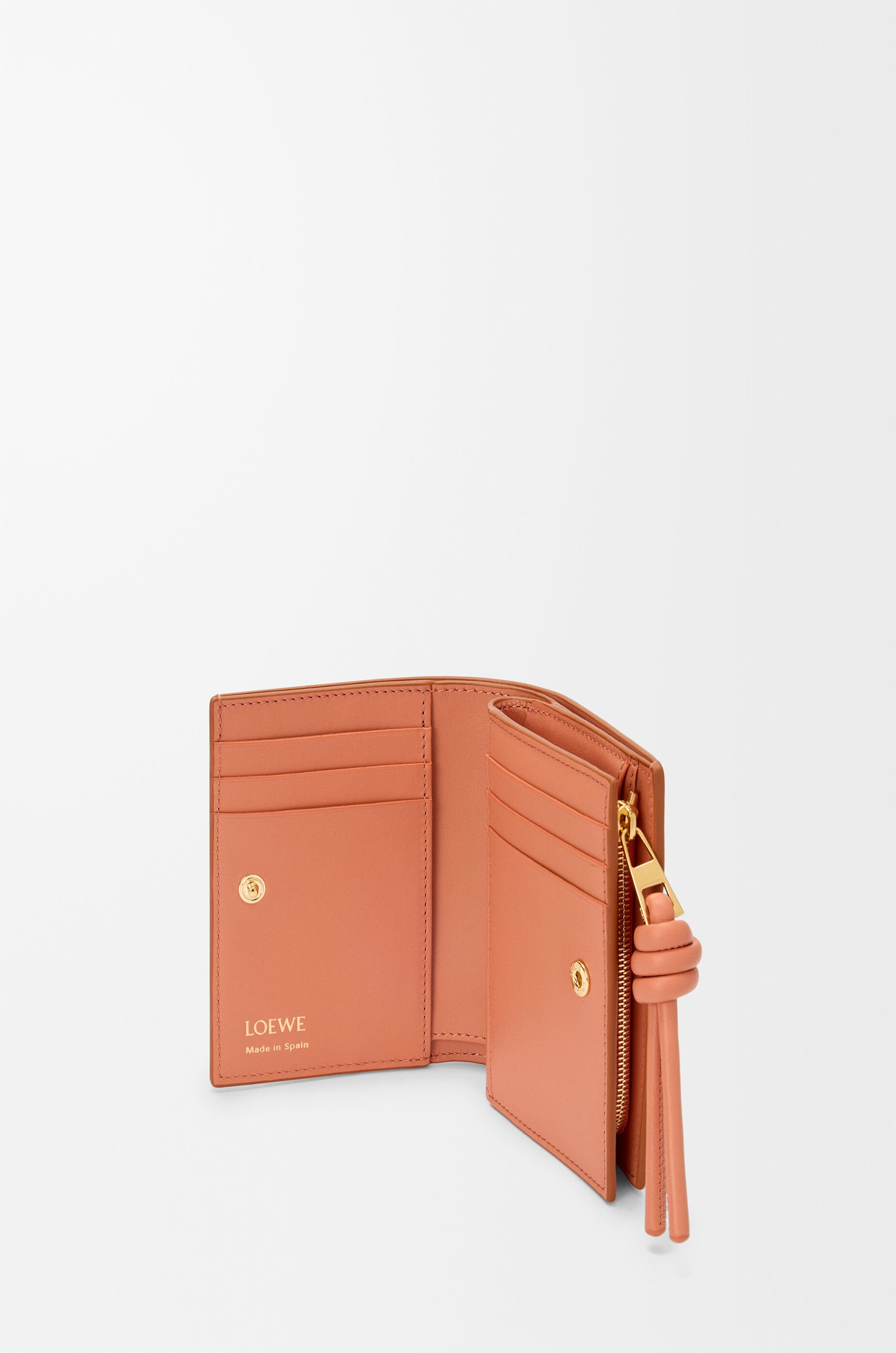 LOEWE Knot compact wallet in shiny nappa calfskin Tan/Papaya