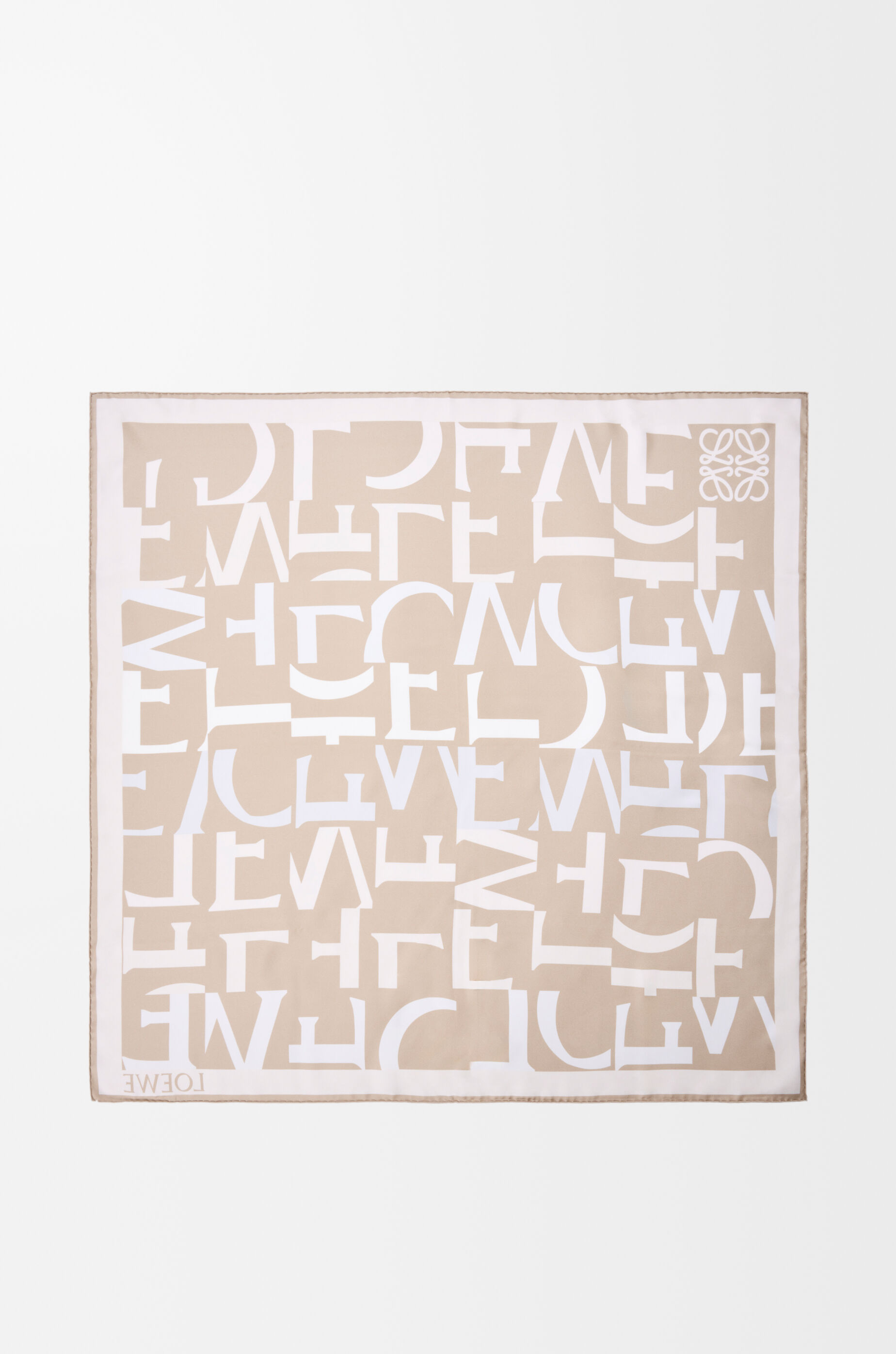 LOEWE Scarf in silk Light Beige/Beige
