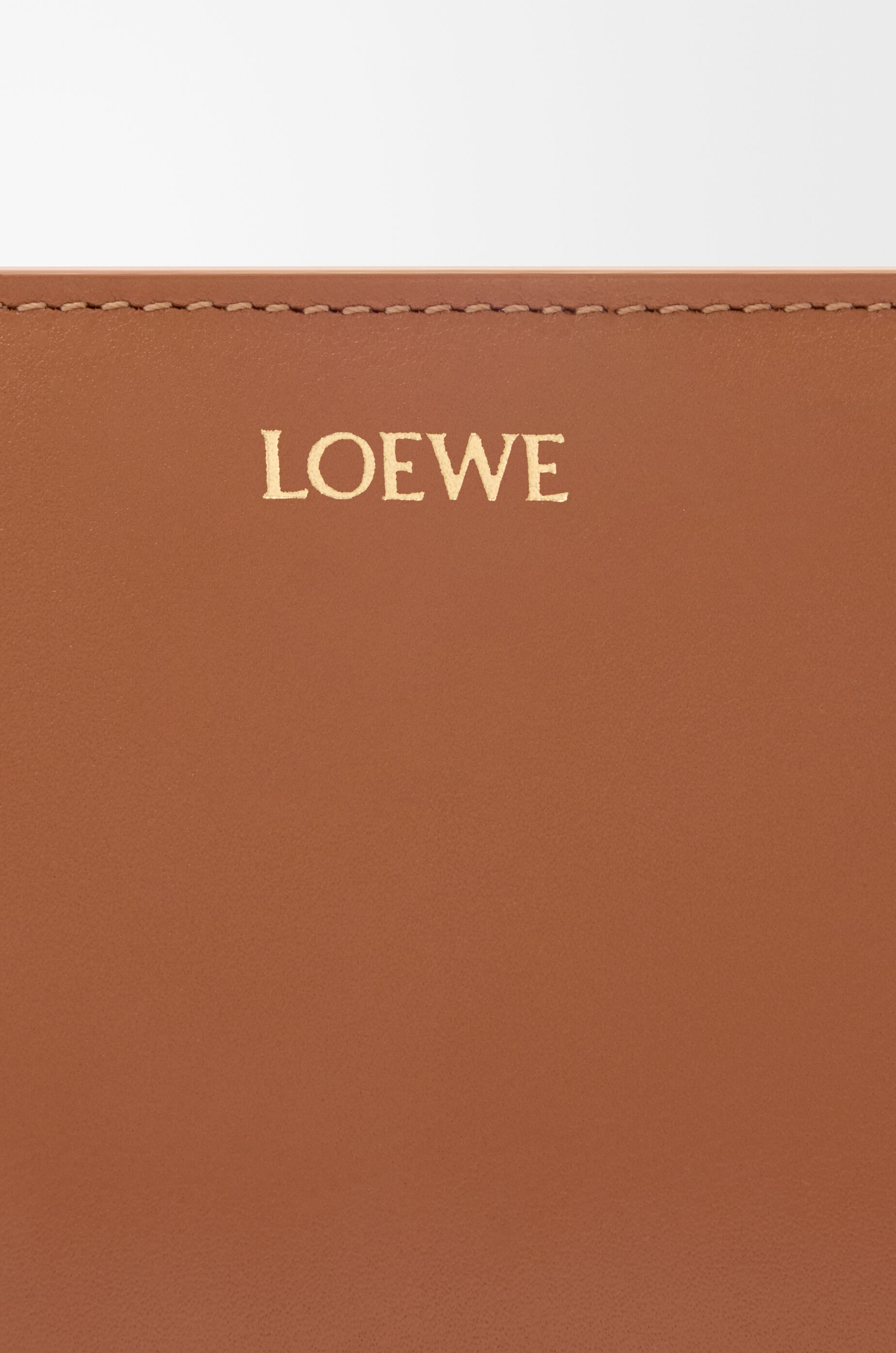 LOEWE Knot compact wallet in shiny nappa calfskin Tan/Papaya