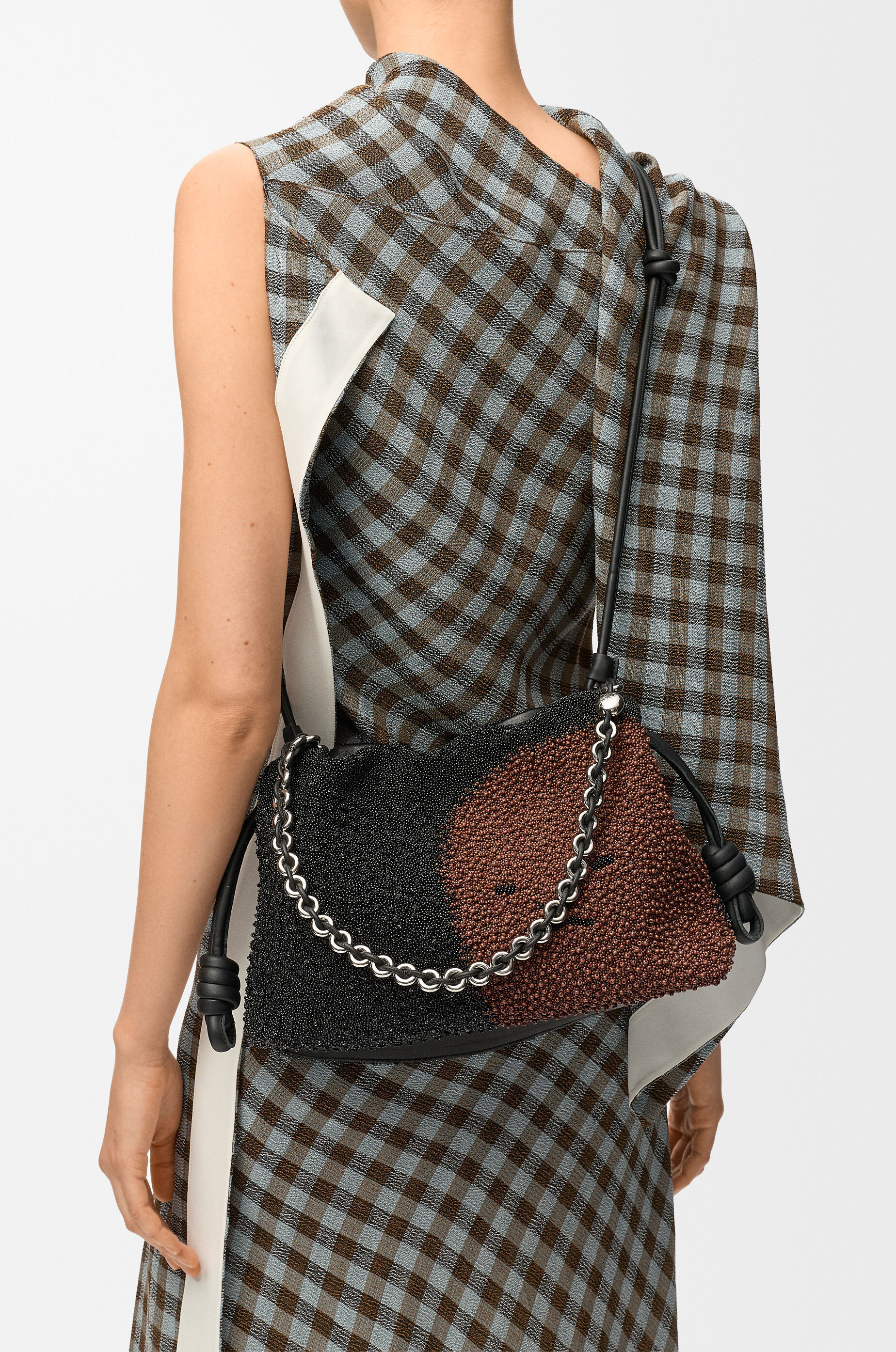 LOEWE Medium Lion Beads Flamenco purse in beaded canvas and calfskin Black/Pecan
