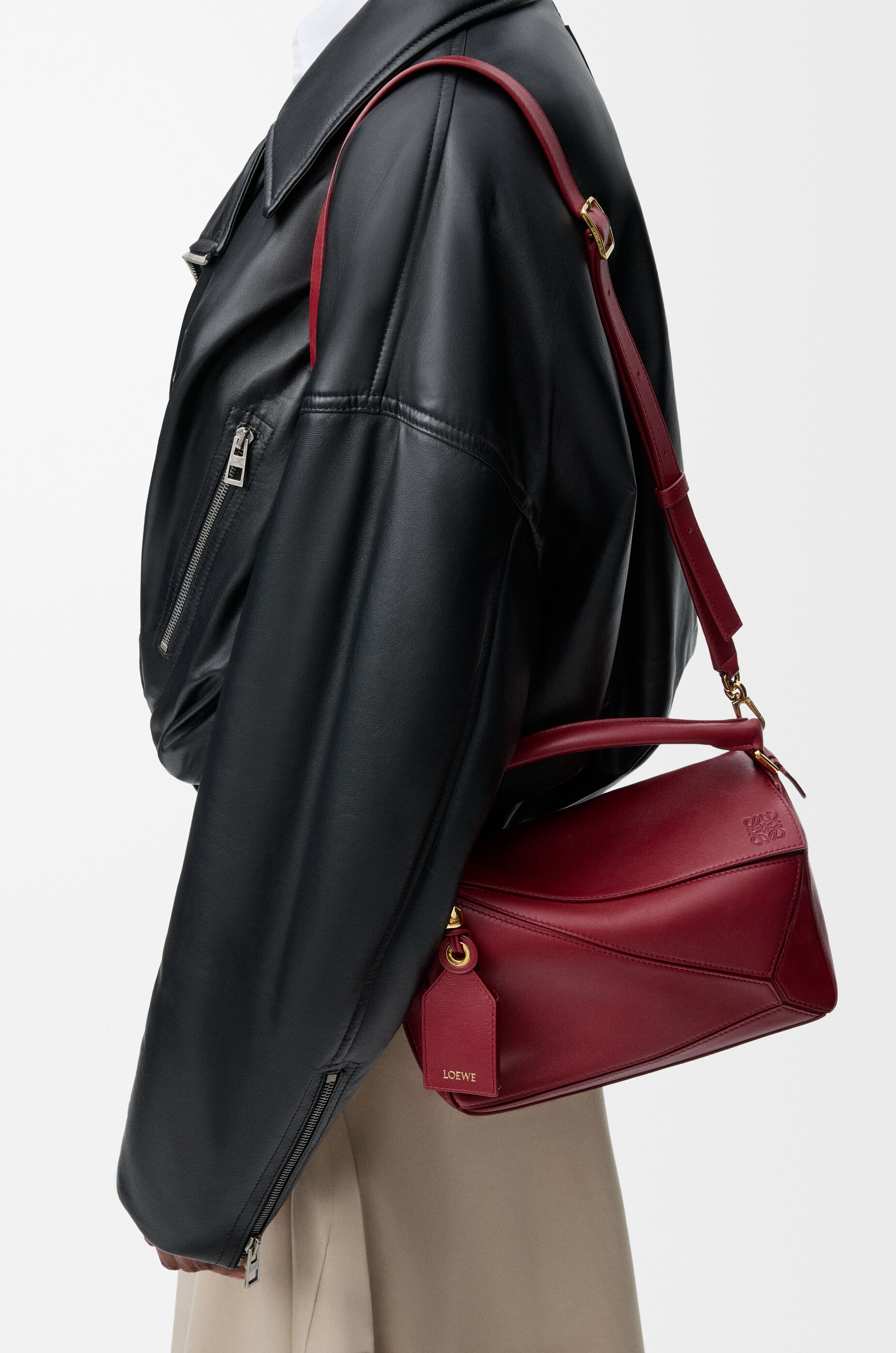LOEWE Small Featherlight Puzzle bag in nappa lambskin Burnt Red