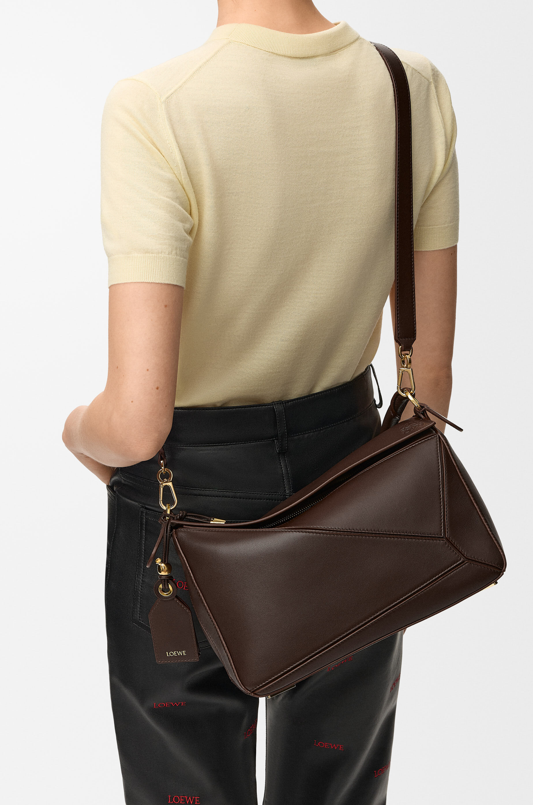LOEWE Medium Featherlight Puzzle bag in nappa lambskin Dark Chestnut
