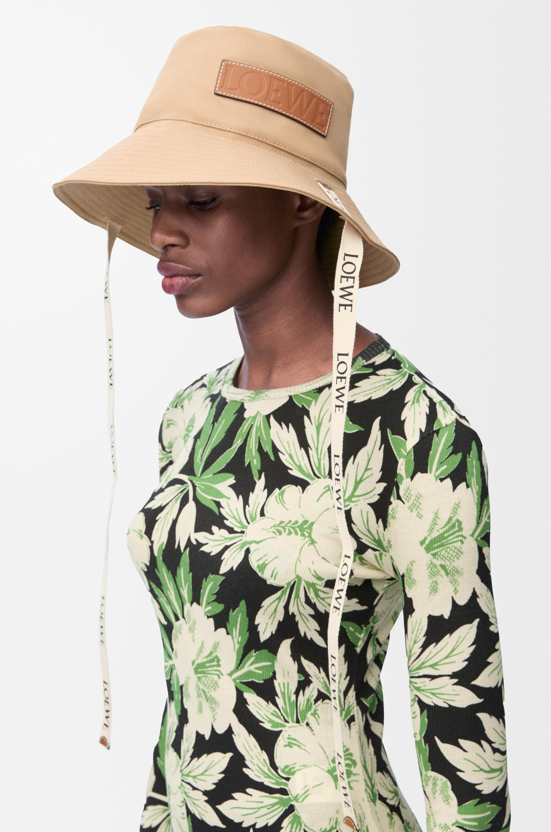 LOEWE Fisherman hat in canvas Sand