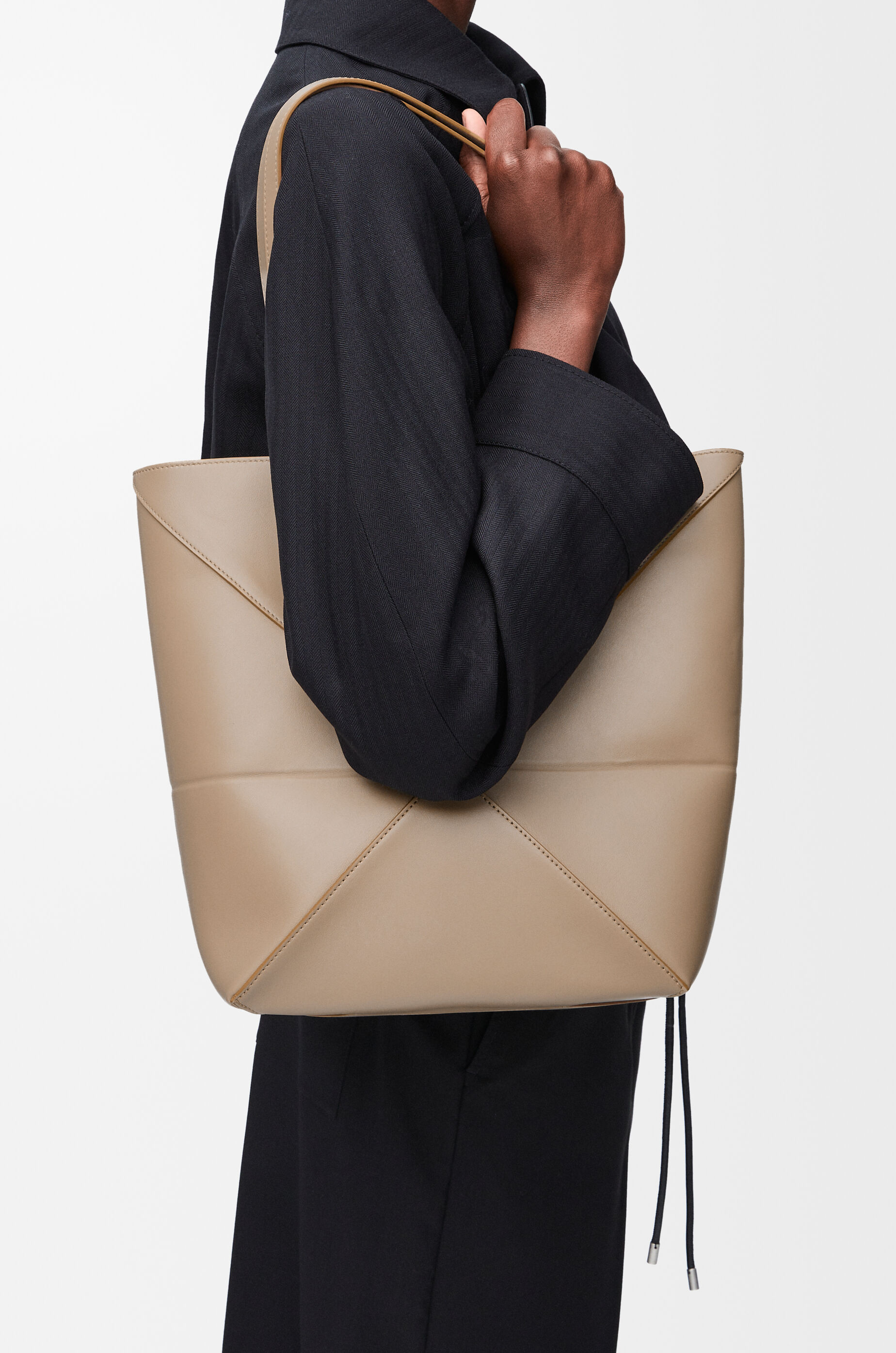 LOEWE Medium Puzzle Fold tote in shiny calfskin Sand