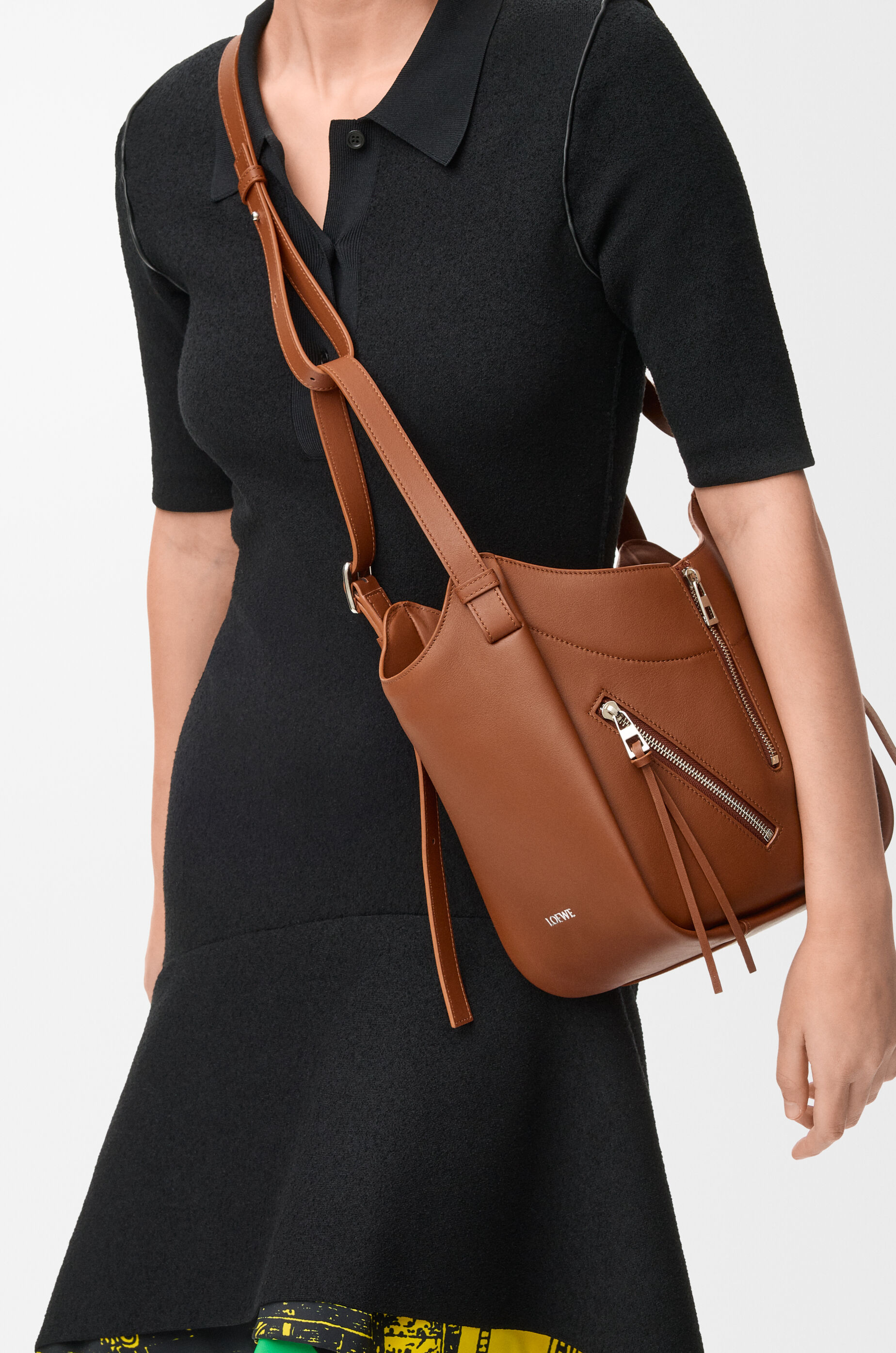 LOEWE Hammock Flip bag in classic calfskin Squirrel